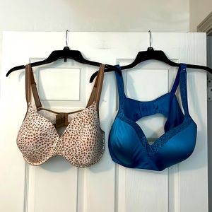 SET OF TWO UNDERWIRE BRAS : SIZE 42D